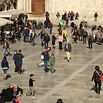 Residenza Dei Capitani - Piazza Del Popolo ホテル 3*