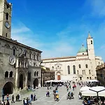 Residenza Dei Capitani - Piazza Del Popolo ホテル