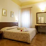 Residenza Dei Capitani - Piazza Del Popolo ホテル アスコリ・ピチェーノ