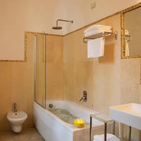 Residenza Dei Capitani - Piazza Del Popolo 3* אסקולי פיצ'נו