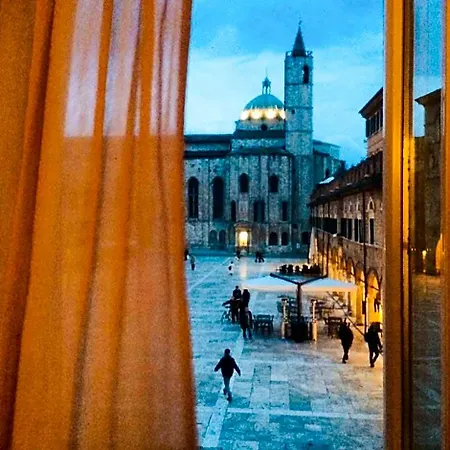 Residenza Dei Capitani - Piazza Del Popolo Otel 3*