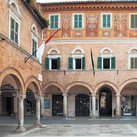 Residenza Dei Capitani - Piazza Del Popolo Otel Ascoli Piceno