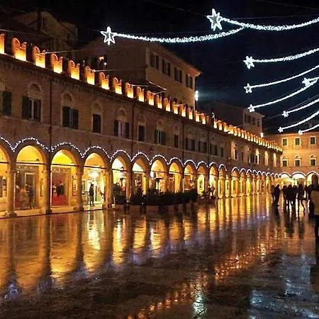 Residenza Dei Capitani - Piazza Del Popolo מלון 3*