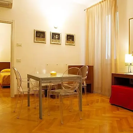 Residenza Dei Capitani - Piazza Del Popolo