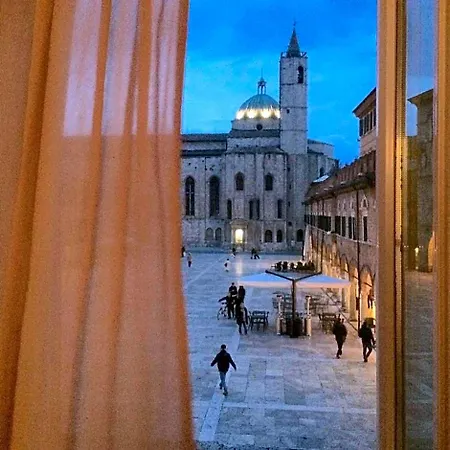 Residenza Dei Capitani - Piazza Del Popolo Otel Ascoli Piceno
