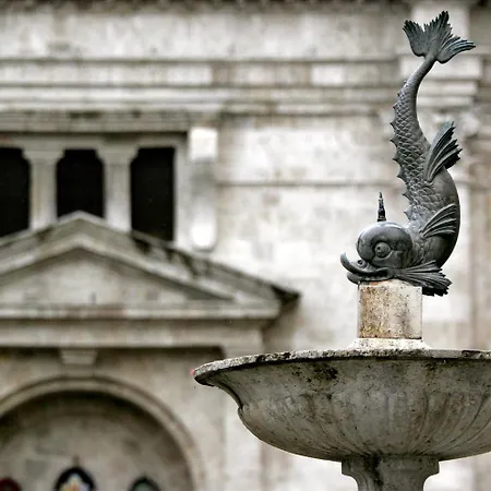 Residenza Dei Capitani - Piazza Del Popolo מלון