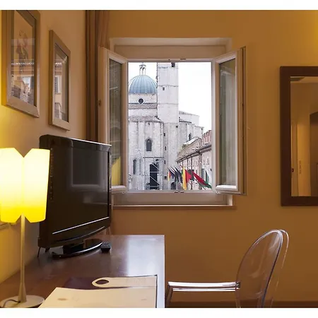 فندق Residenza Dei Capitani - Piazza Del Popolo