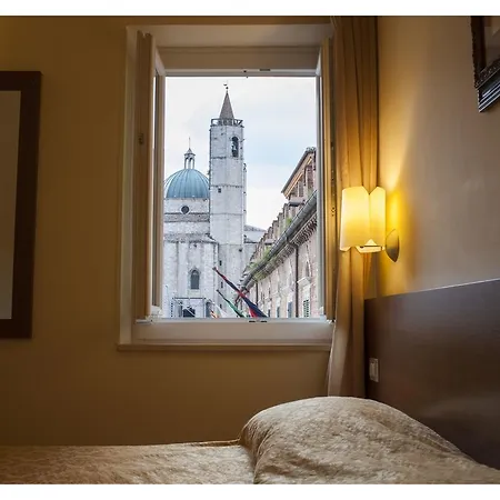 Hotel Residenza Dei Capitani 3*